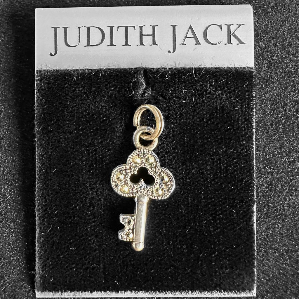 Signed Judith Jack Key Charm 39$